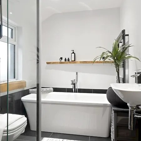 Lovely 2 Bed With Pool Table - Pass The Keys Ulverston